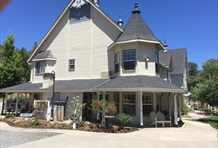 Hounds Tooth Cottage